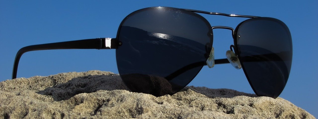 Солнцезащитные очки с пластиковой оправой в Сочи